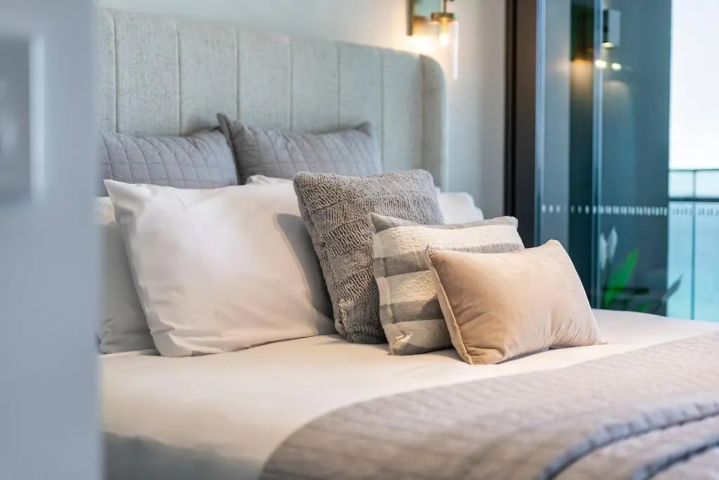 Luxury Jewel Beachfront King Suite Gold Coast Appartement