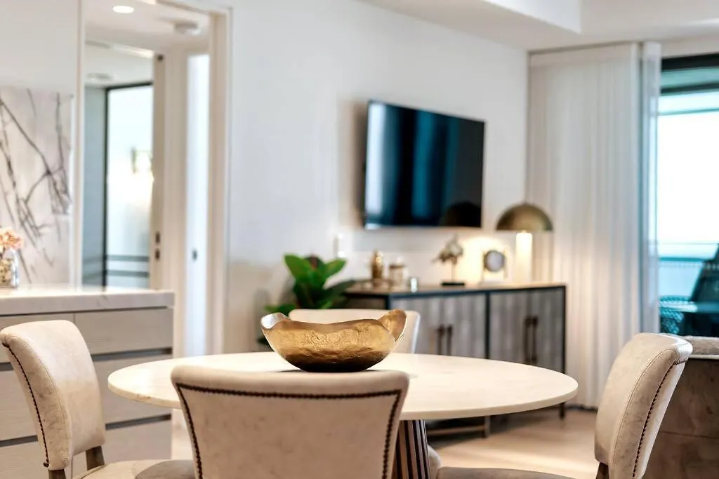 Luxury Jewel Beachfront King Suite Guldkusten Australien