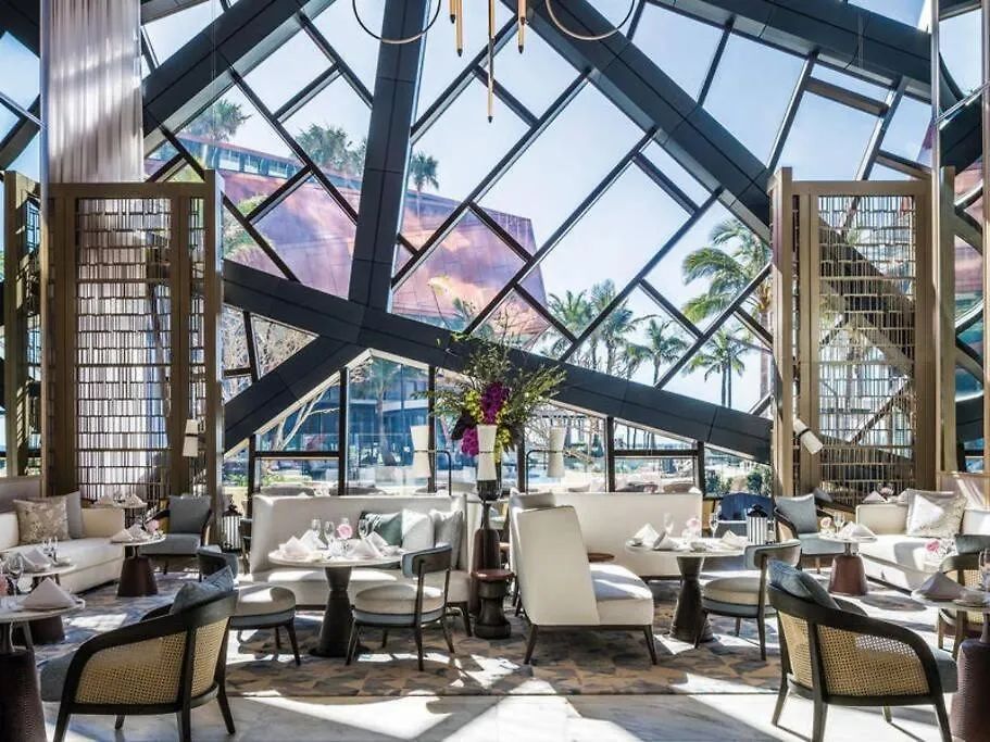 Luxury Jewel Beachfront King Suite Gold Coast 0*,  Avustralya