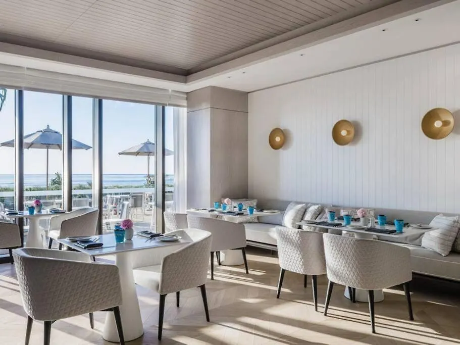 Luxury Jewel Beachfront King Suite Gold Coast