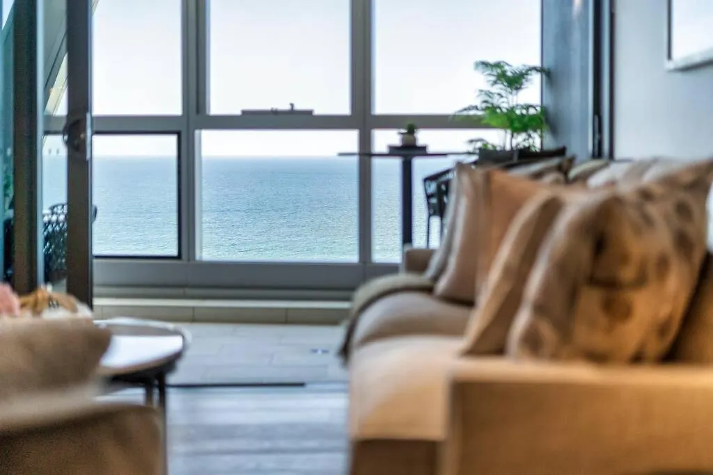 Luxury Jewel Beachfront King Suite Gold Coast Daire