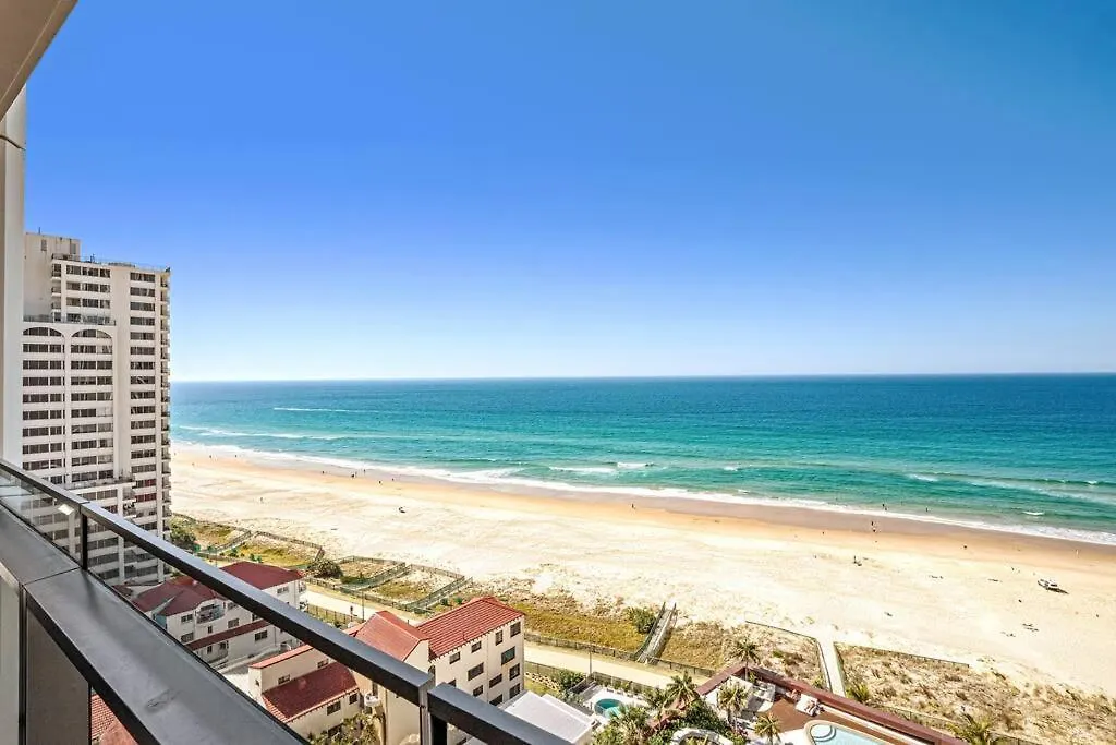 Daire Luxury Jewel Beachfront King Suite Gold Coast Avustralya